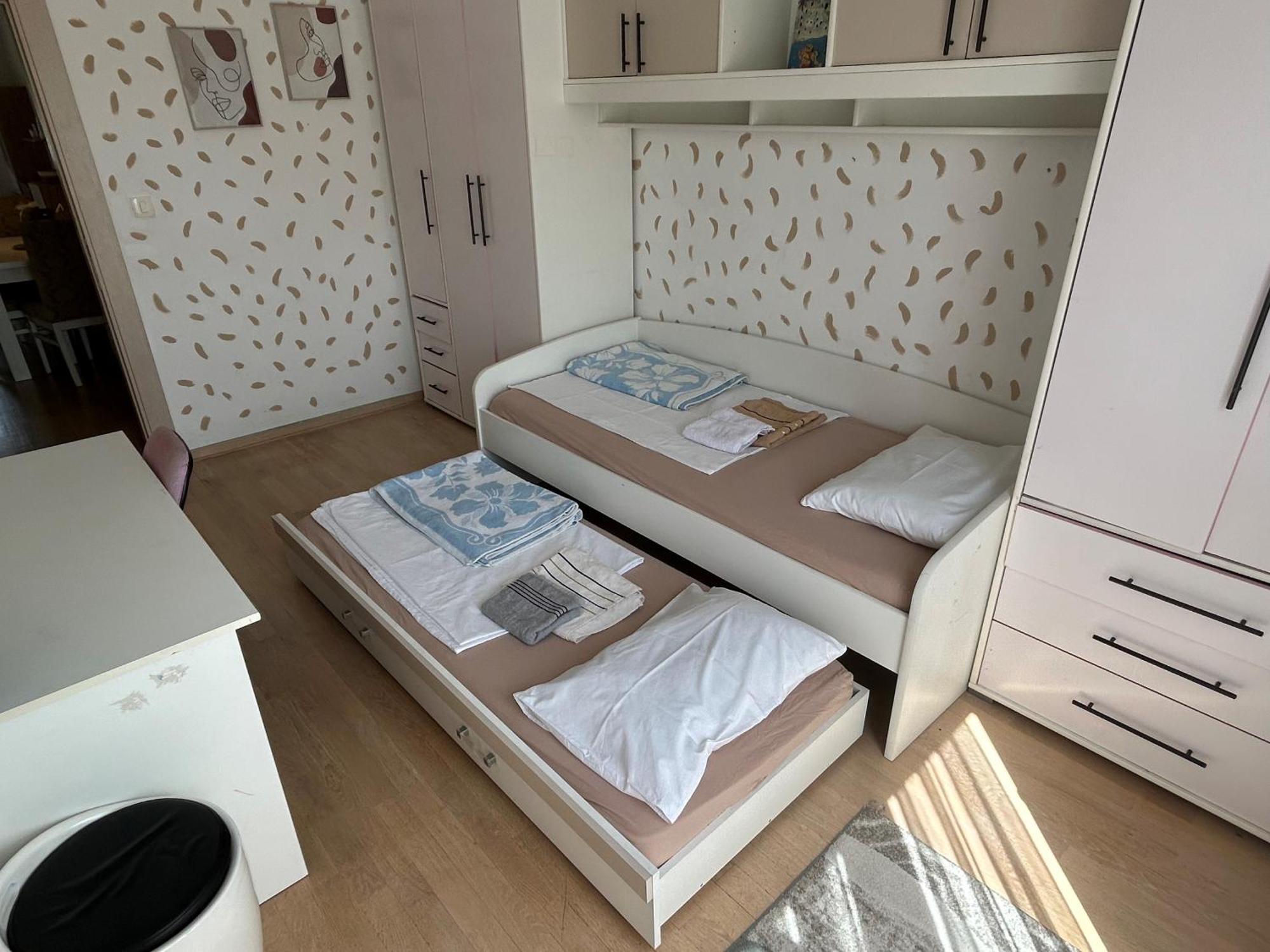 Ana'S 2 Bedrooms Lovely Flat พอดโกริกา ภายนอก รูปภาพ