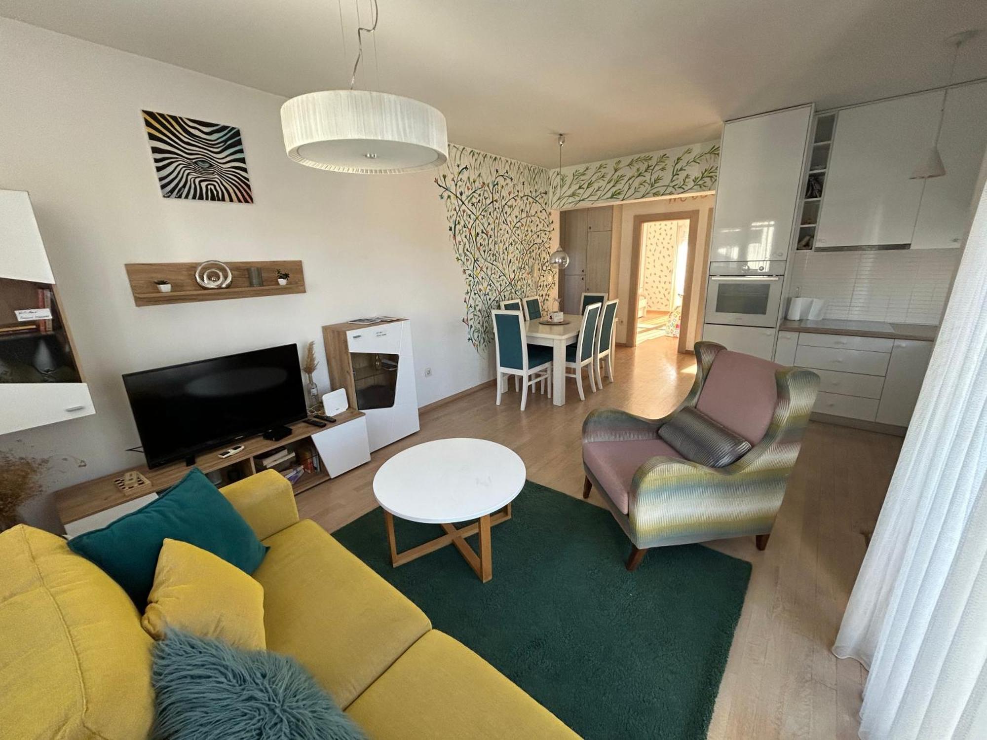 Ana'S 2 Bedrooms Lovely Flat พอดโกริกา ภายนอก รูปภาพ